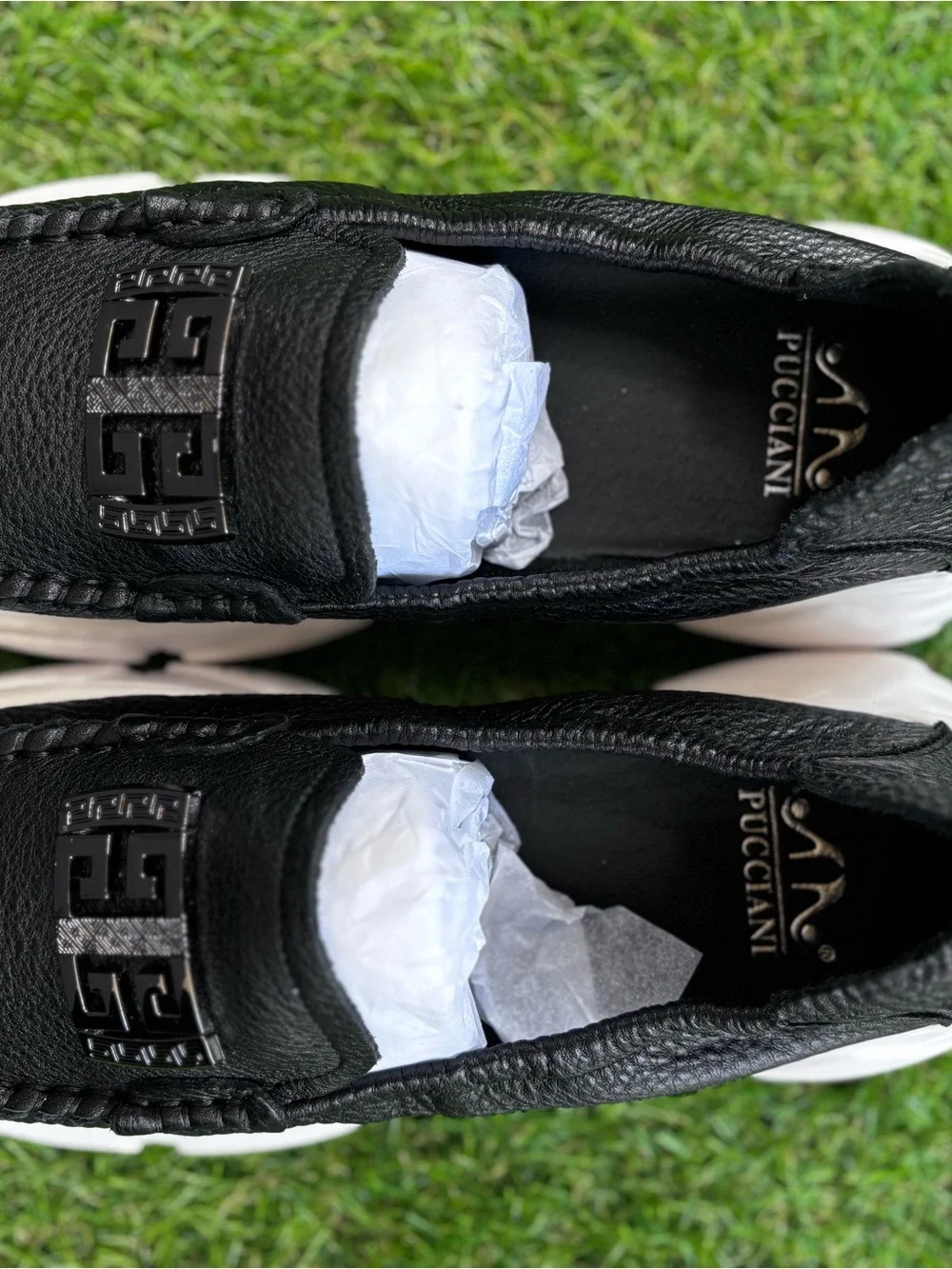 Women’s Pucciani Black and white Leather Slip-On Sneakers, very lightweight